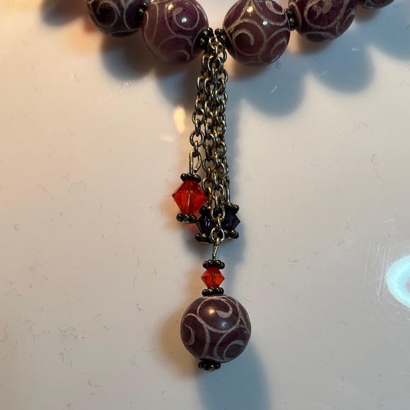 Elegant Purple Stone Beaded Necklace - Picture 3 of 3